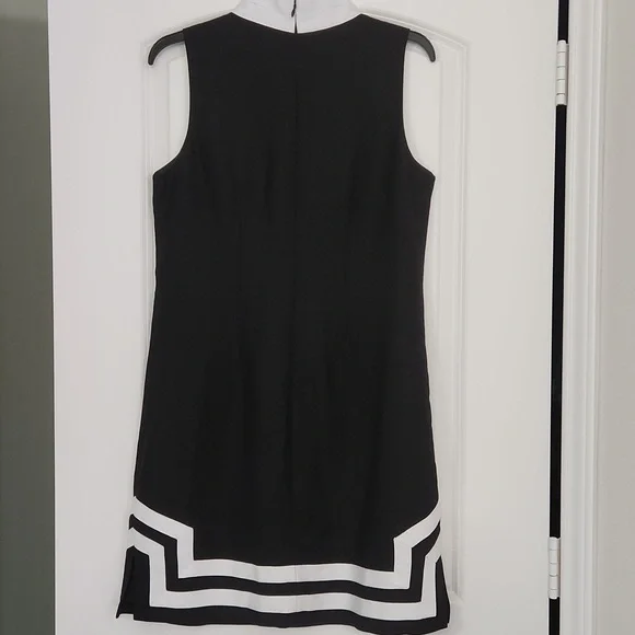Pretty Eliza J sleeveless dress in very good condition! Size 8 - Picture 4 of 9